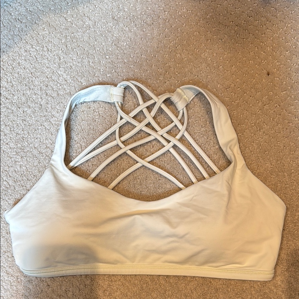 Lululemon Free to Be Bra - Wild Loght Support A/B Cup Sports Bra